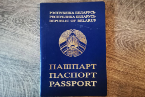 «Мне говорили: ты с ума сошел, какой паспорт, тут Киев могут взять!»